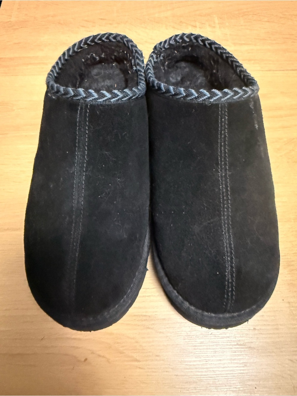 Bearpaw Black Suede Braided Trim Comfort Clogs -never been worn